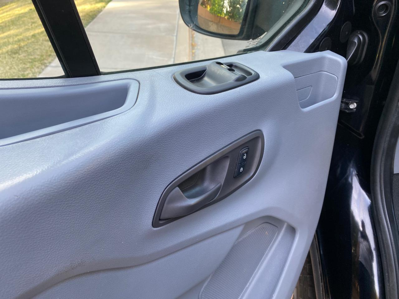 Ford Transit Van T-150 130" Low Rf 8600 GVWR Sliding RH Dr 2018