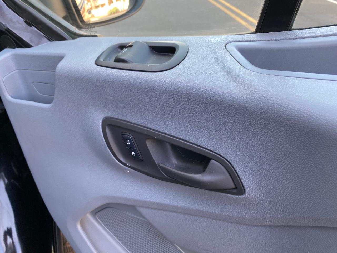 Ford Transit Van T-150 130" Low Rf 8600 GVWR Sliding RH Dr 2018