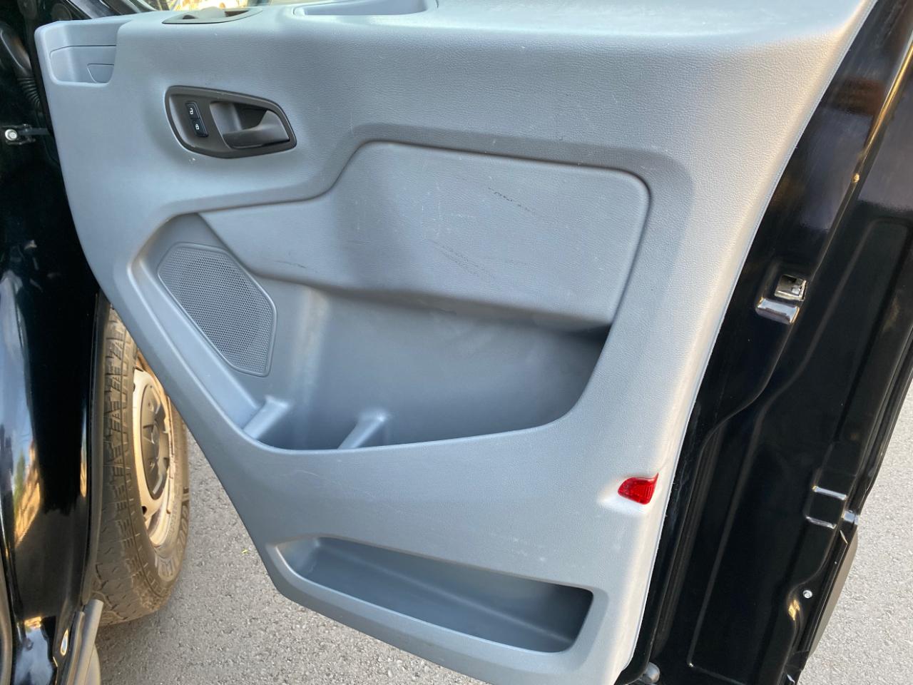 Ford Transit Van T-150 130" Low Rf 8600 GVWR Sliding RH Dr 2018