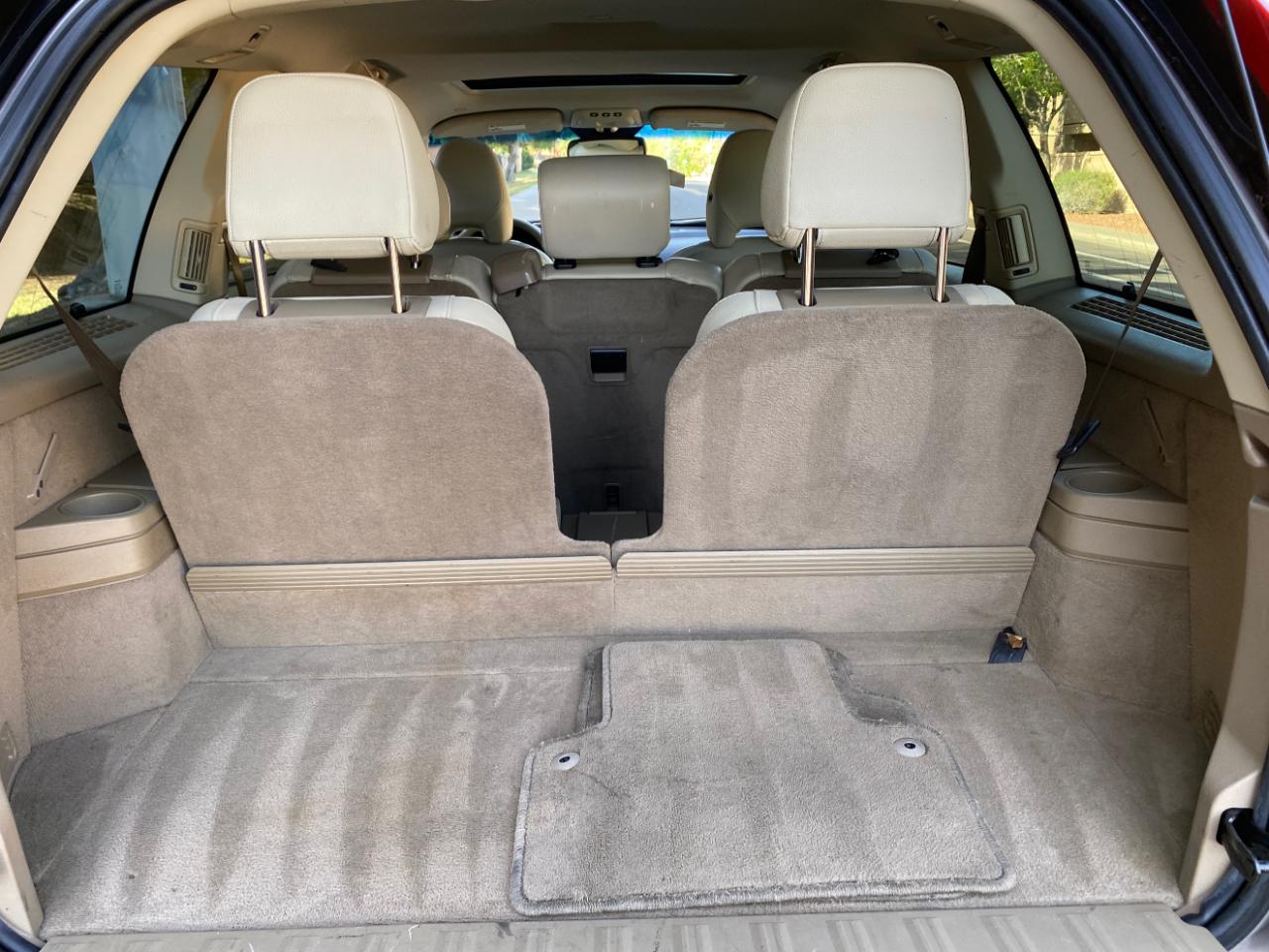 Volvo XC90 FWD 4dr I6 2011