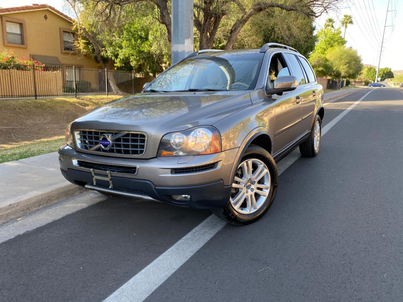 Volvo XC90 FWD 4dr I6 2011