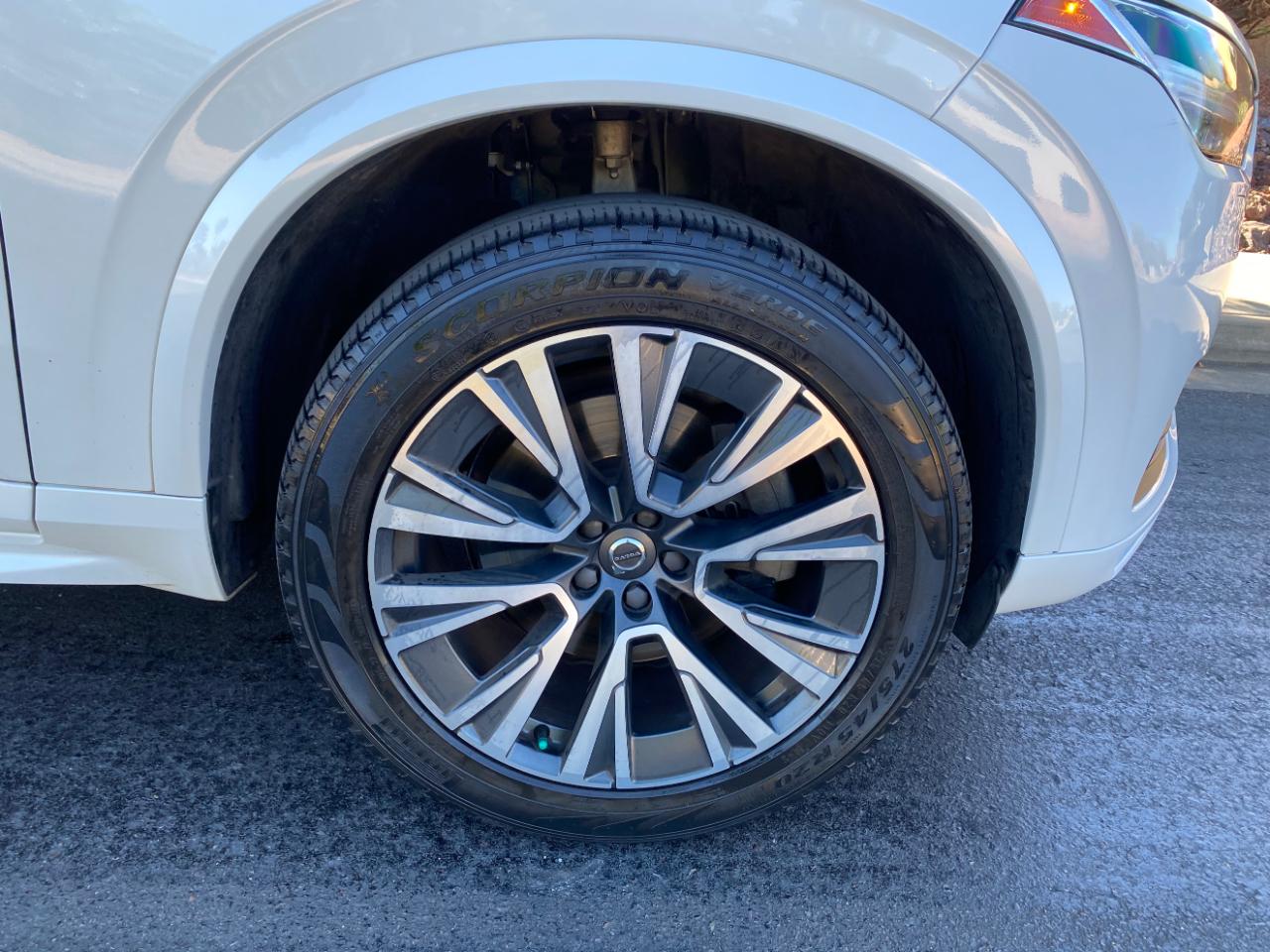 Volvo XC90 T6 AWD Momentum 6 Passenger 2020