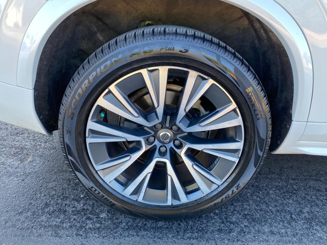 Volvo XC90 T6 AWD Momentum 6 Passenger 2020