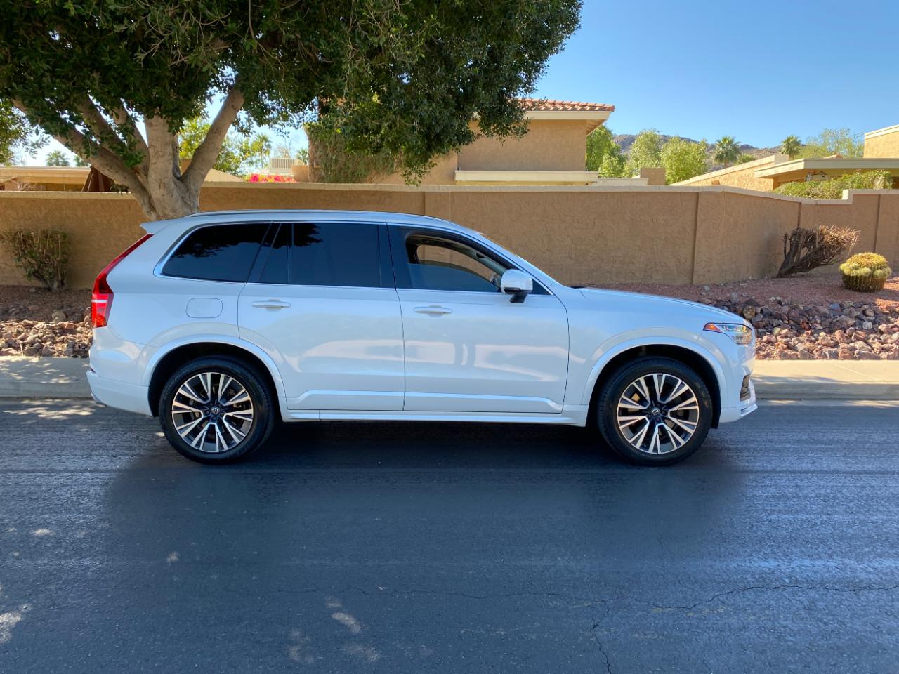 Volvo XC90 T6 AWD Momentum 6 Passenger 2020