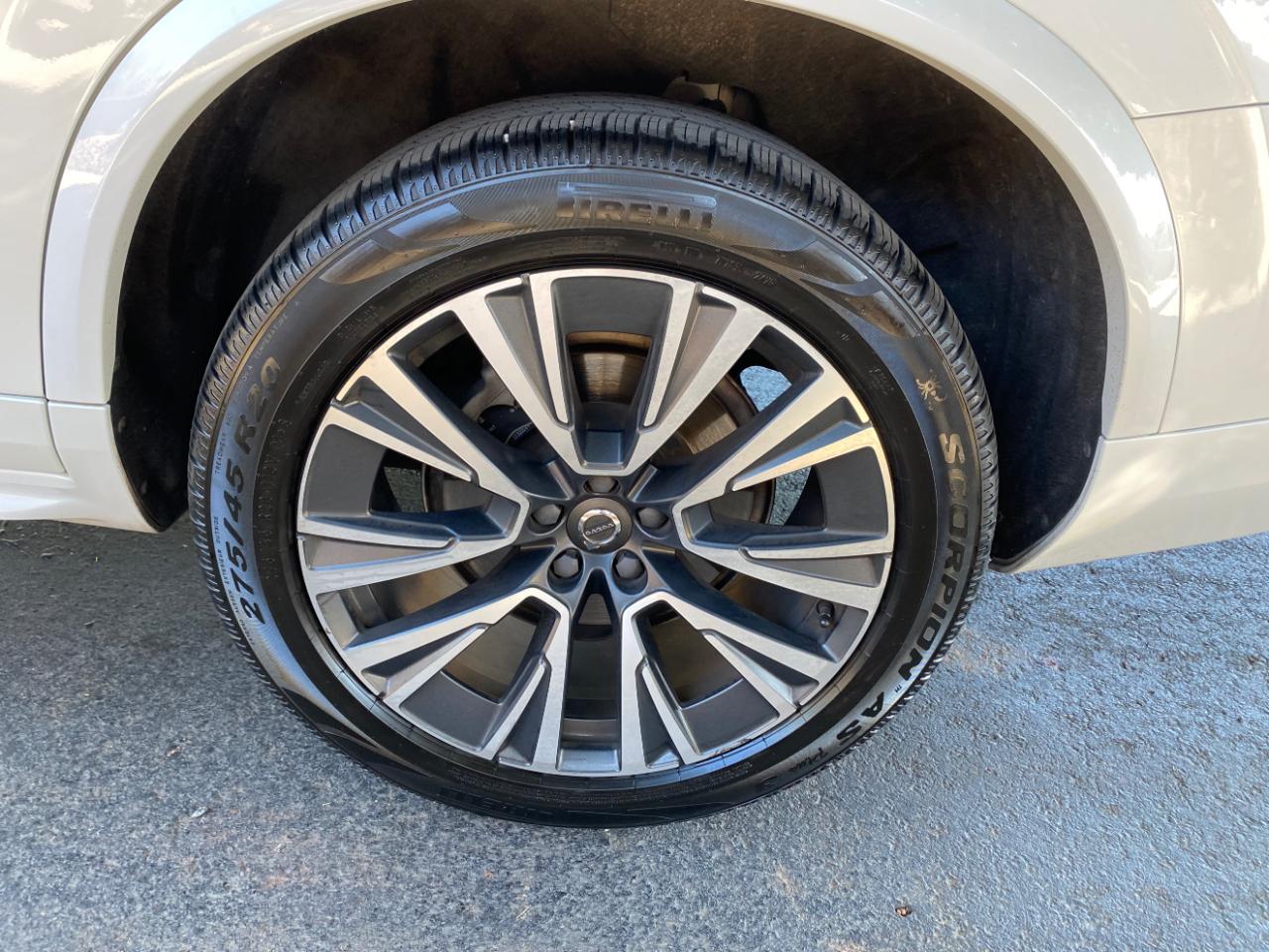 Volvo XC90 T6 AWD Momentum 6 Passenger 2020