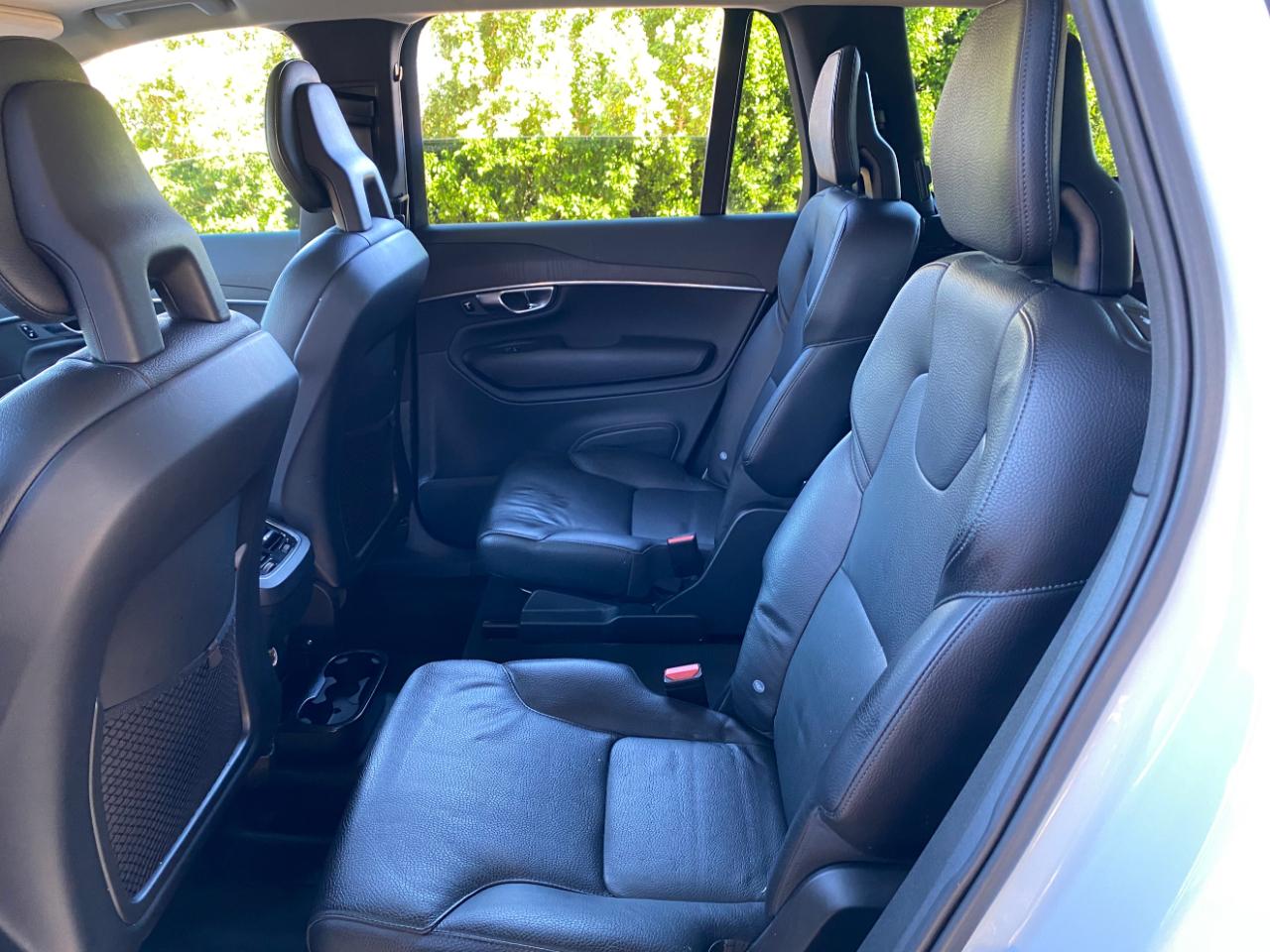 Volvo XC90 T6 AWD Momentum 6 Passenger 2020