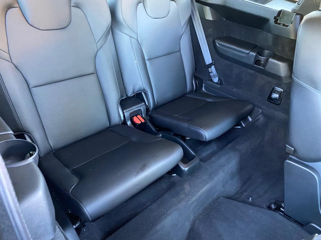 Volvo XC90 T6 AWD Momentum 6 Passenger 2020