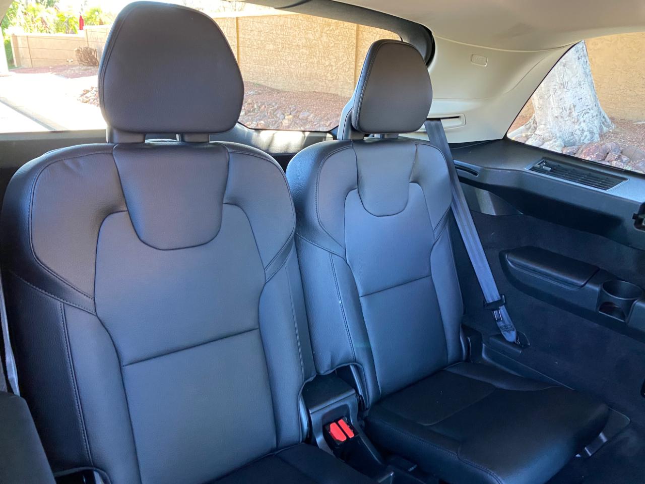 Volvo XC90 T6 AWD Momentum 6 Passenger 2020