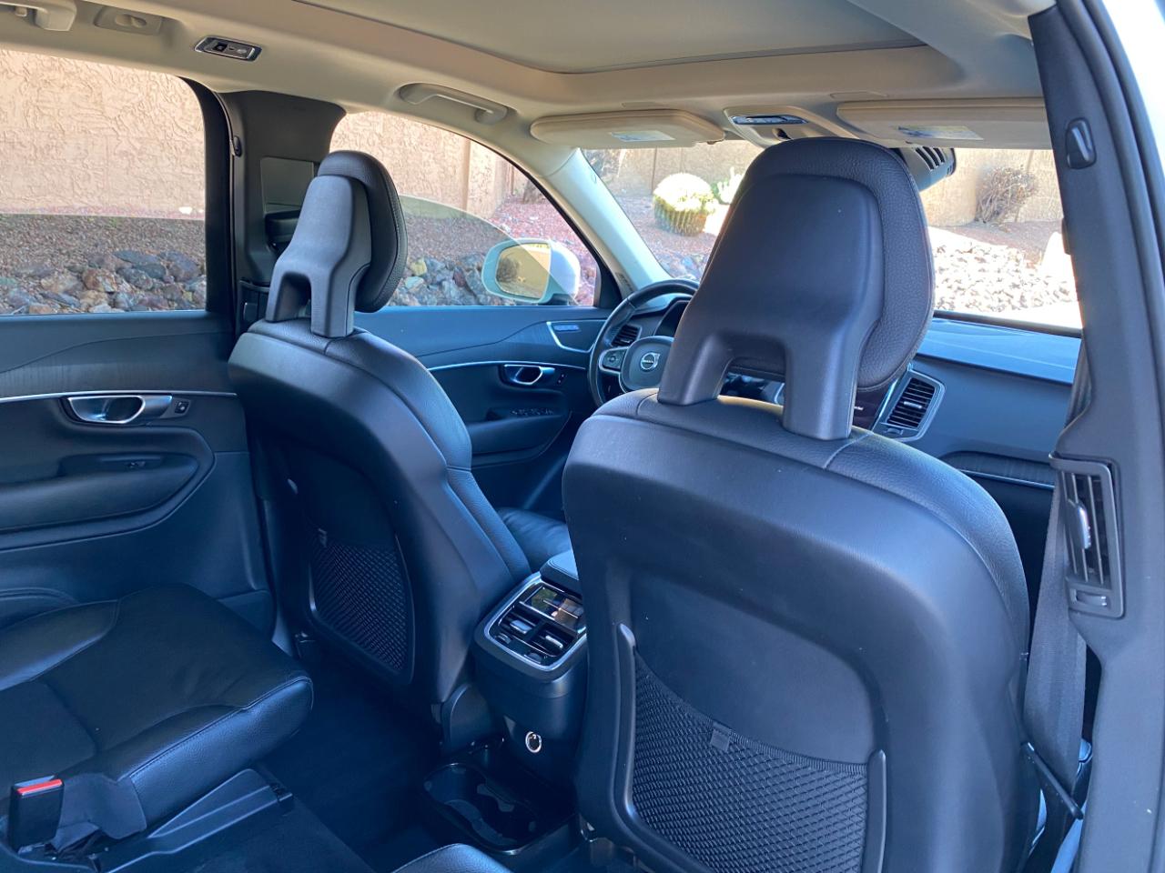 Volvo XC90 T6 AWD Momentum 6 Passenger 2020