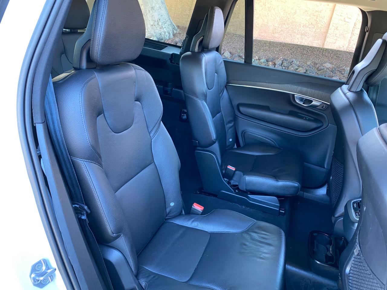 Volvo XC90 T6 AWD Momentum 6 Passenger 2020