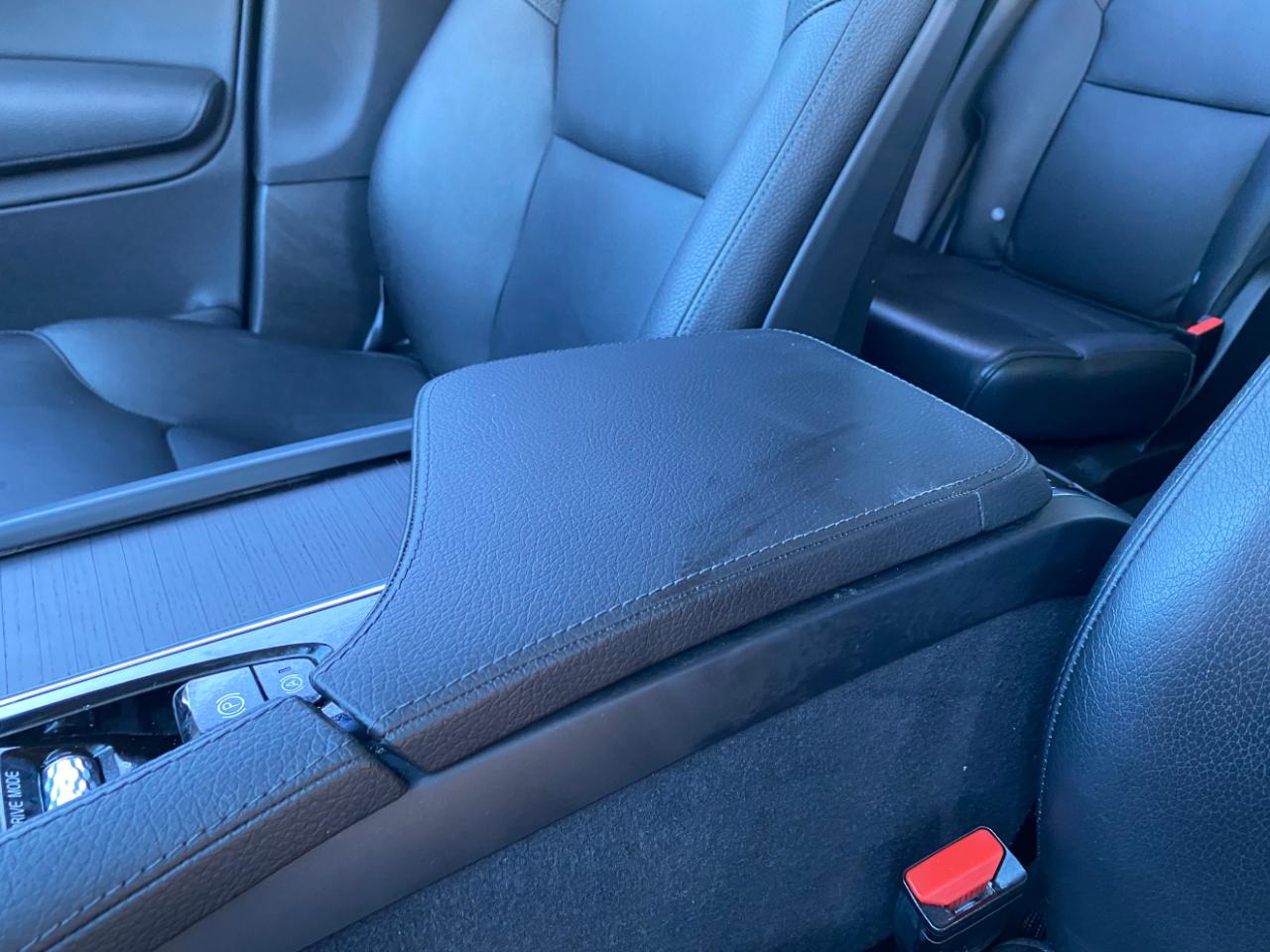 Volvo XC90 T6 AWD Momentum 6 Passenger 2020