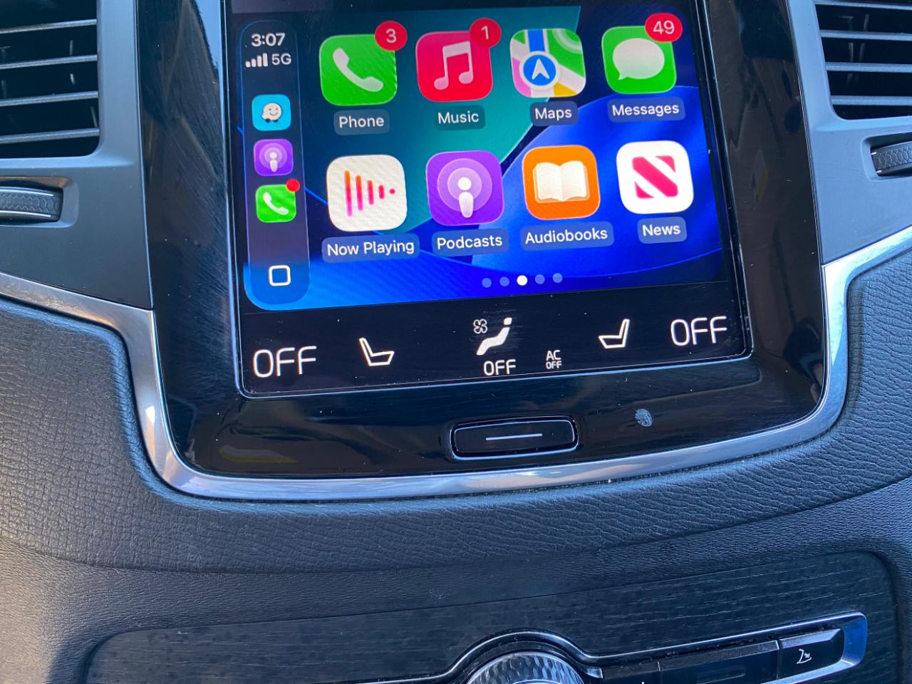 Volvo XC90 T6 AWD Momentum 6 Passenger 2020