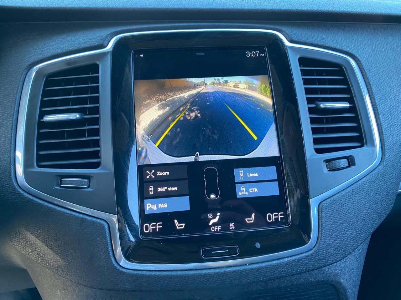 Volvo XC90 T6 AWD Momentum 6 Passenger 2020