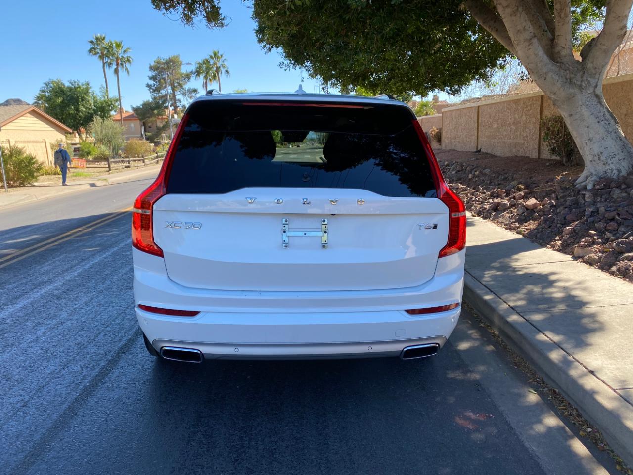 Volvo XC90 T6 AWD Momentum 6 Passenger 2020