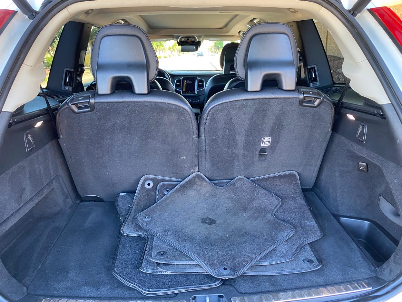 Volvo XC90 T6 AWD Momentum 6 Passenger 2020