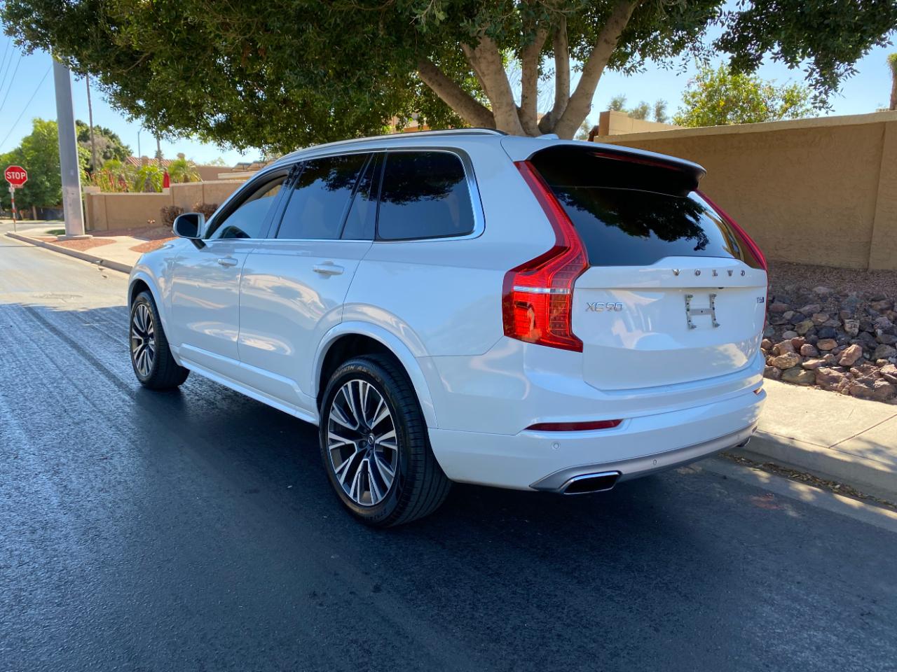 Volvo XC90 T6 AWD Momentum 6 Passenger 2020