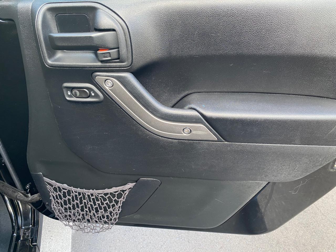 Jeep Wrangler 4WD 2dr Sport 2016