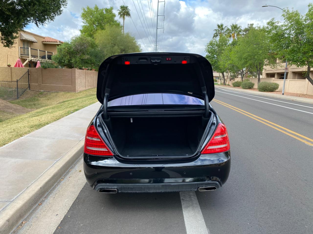 Mercedes-Benz S-Class 4dr Sdn S 550 RWD 2012