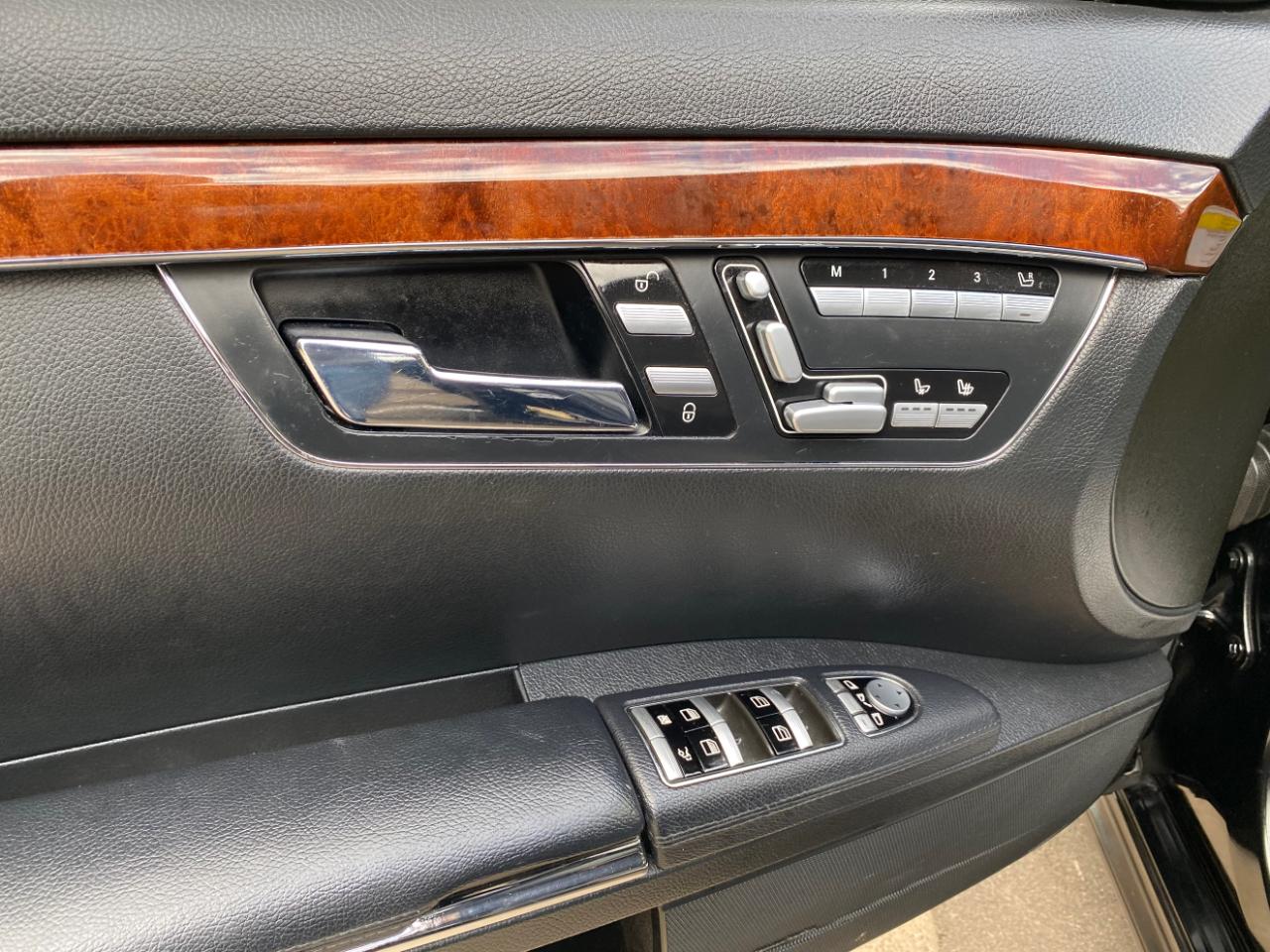 Mercedes-Benz S-Class 4dr Sdn S 550 RWD 2012