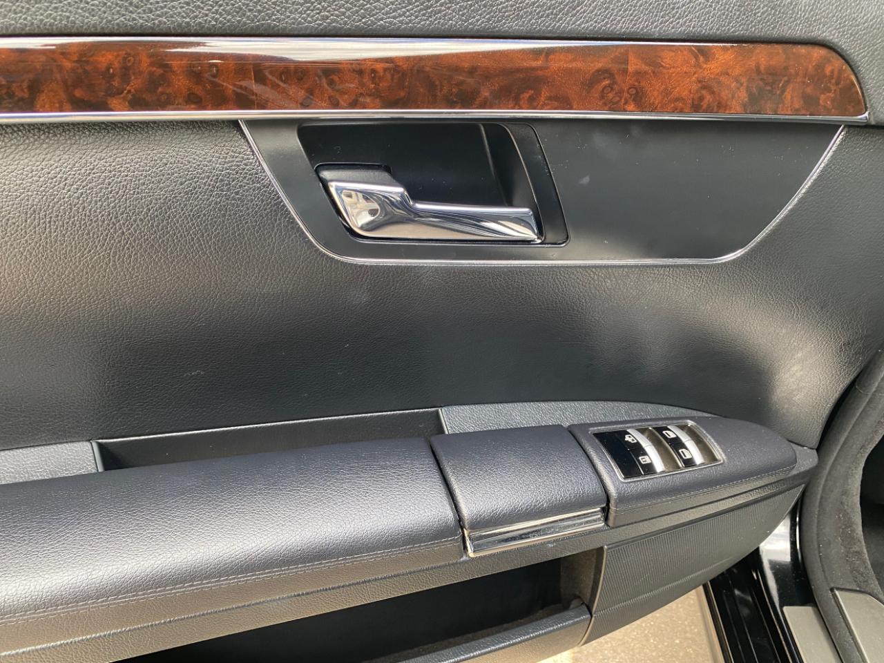 Mercedes-Benz S-Class 4dr Sdn S 550 RWD 2012