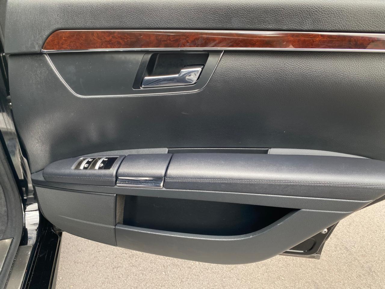 Mercedes-Benz S-Class 4dr Sdn S 550 RWD 2012