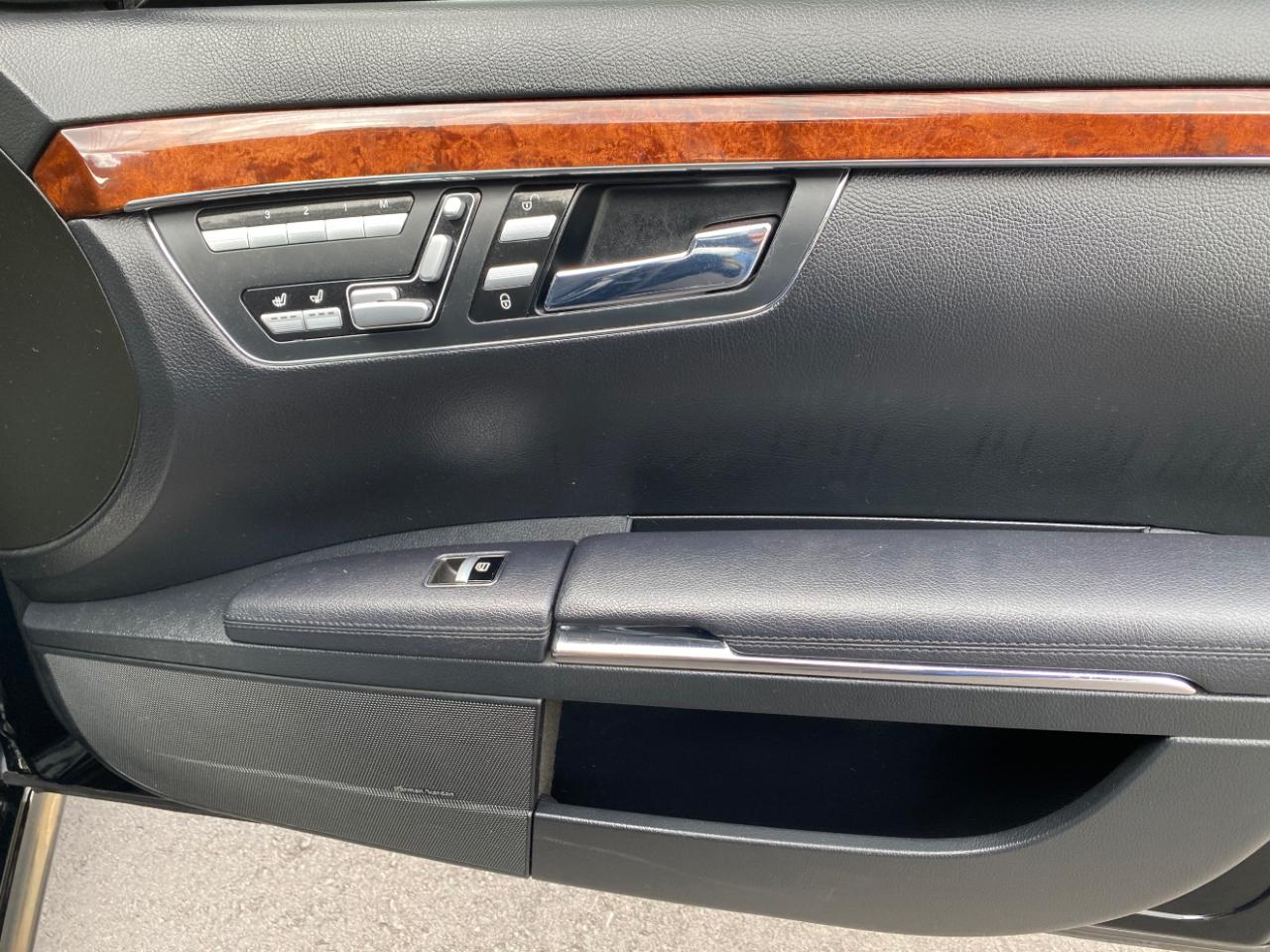 Mercedes-Benz S-Class 4dr Sdn S 550 RWD 2012