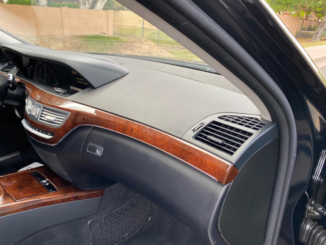 Mercedes-Benz S-Class 4dr Sdn S 550 RWD 2012