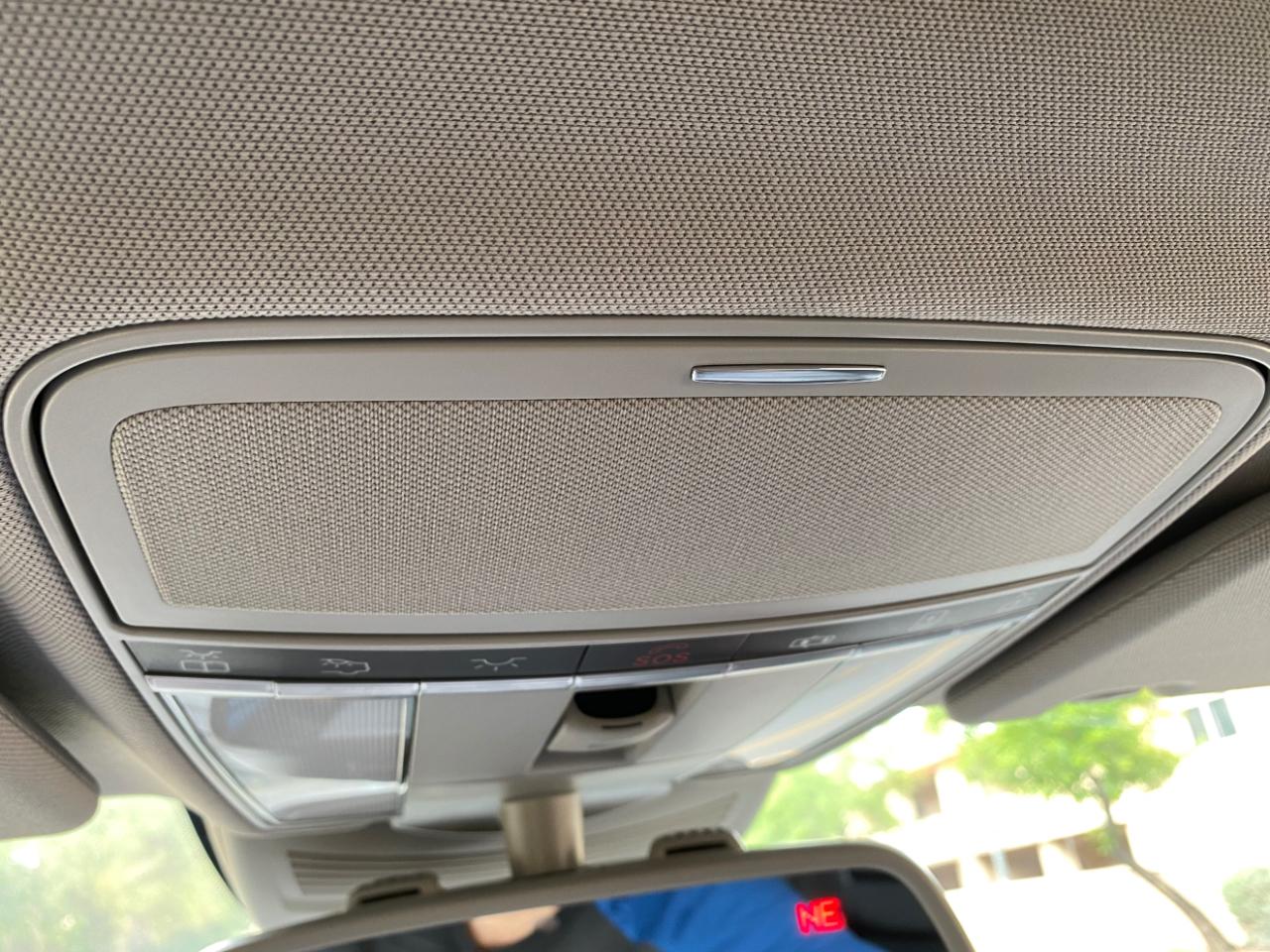 Mercedes-Benz S-Class 4dr Sdn S 550 RWD 2012