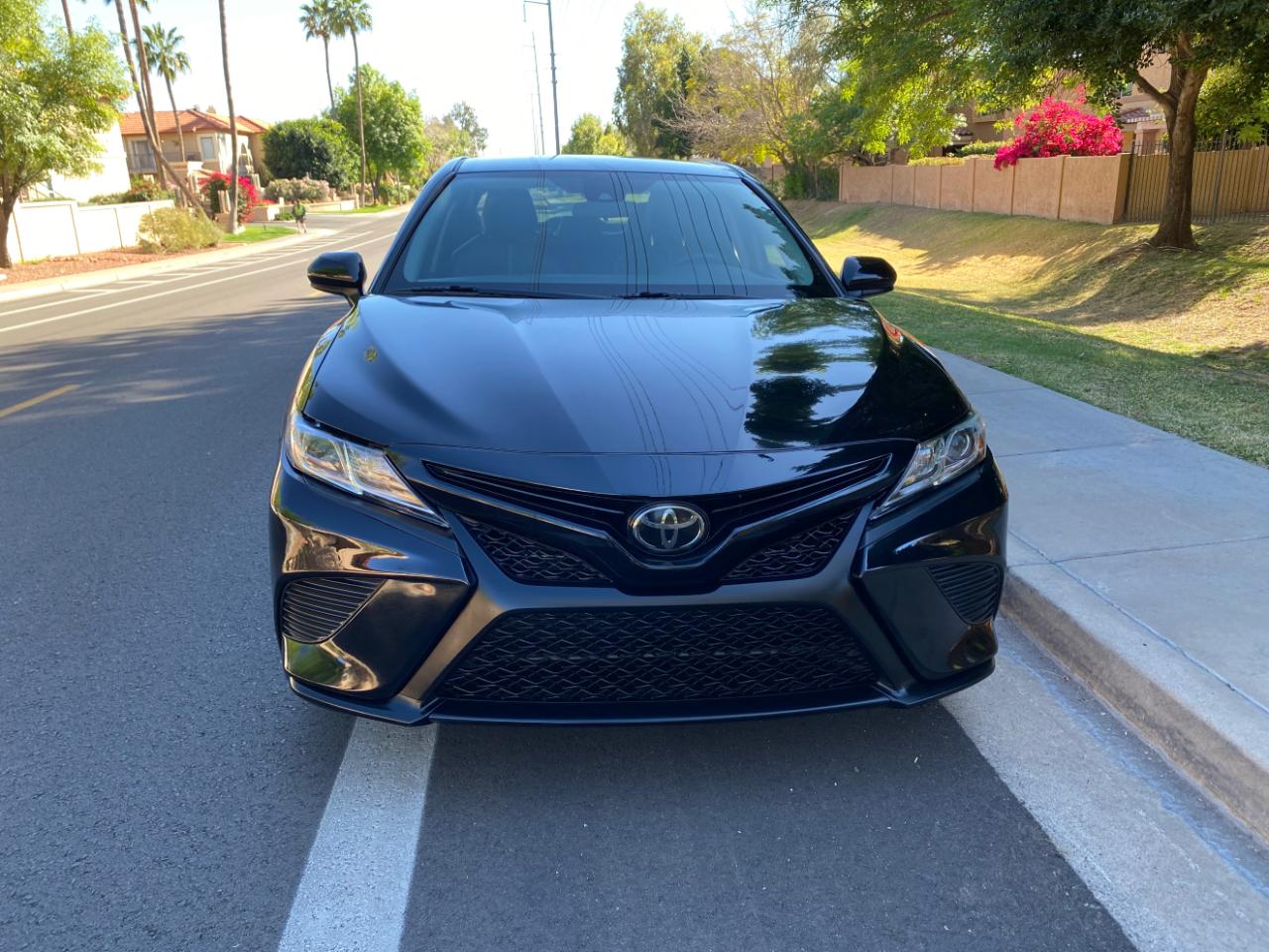 Toyota Camry SE Auto (Natl) 2020