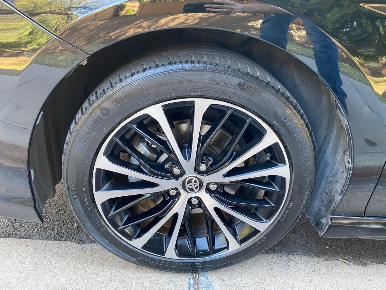 Toyota Camry SE Auto (Natl) 2020