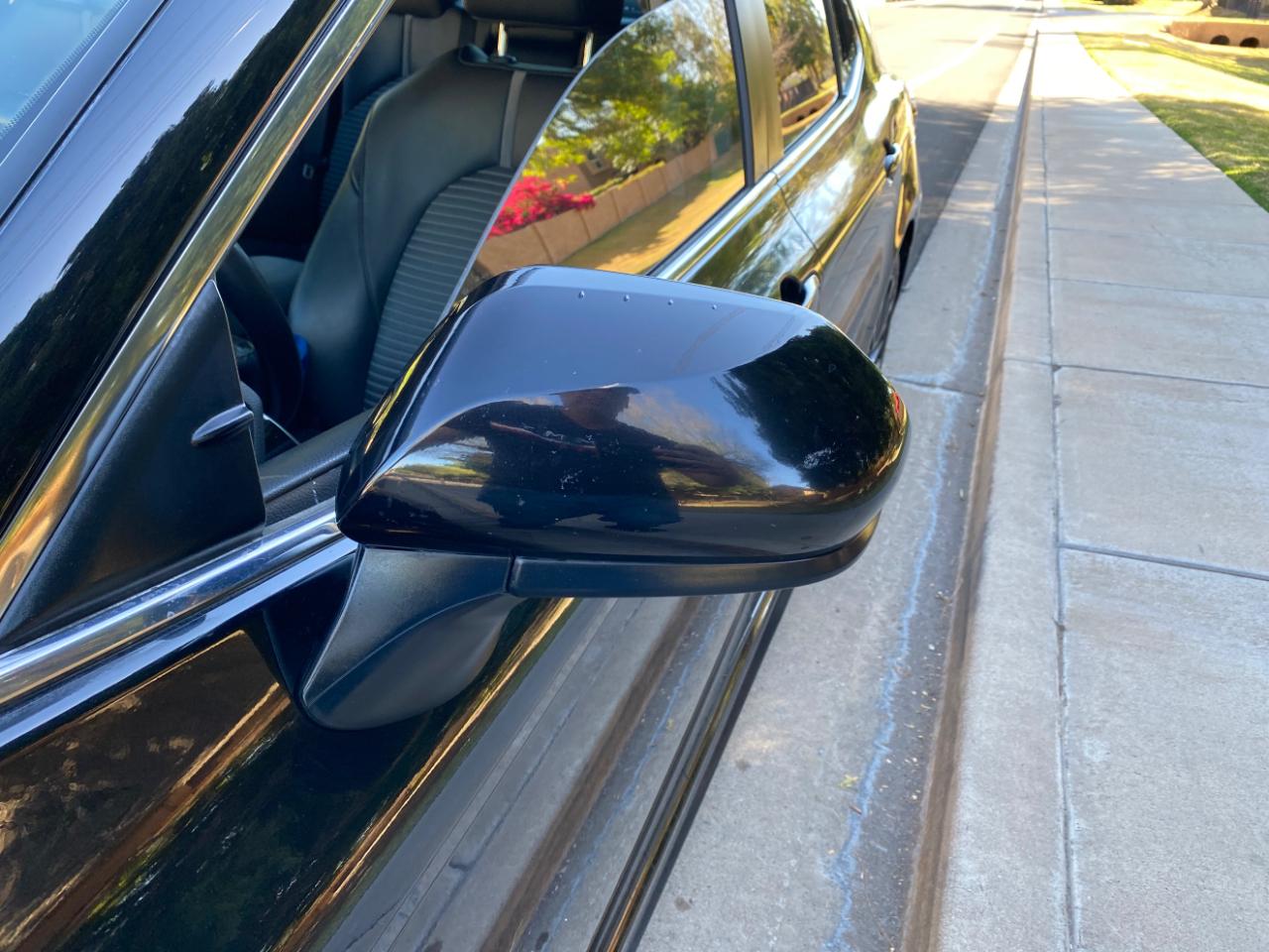 Toyota Camry SE Auto (Natl) 2020