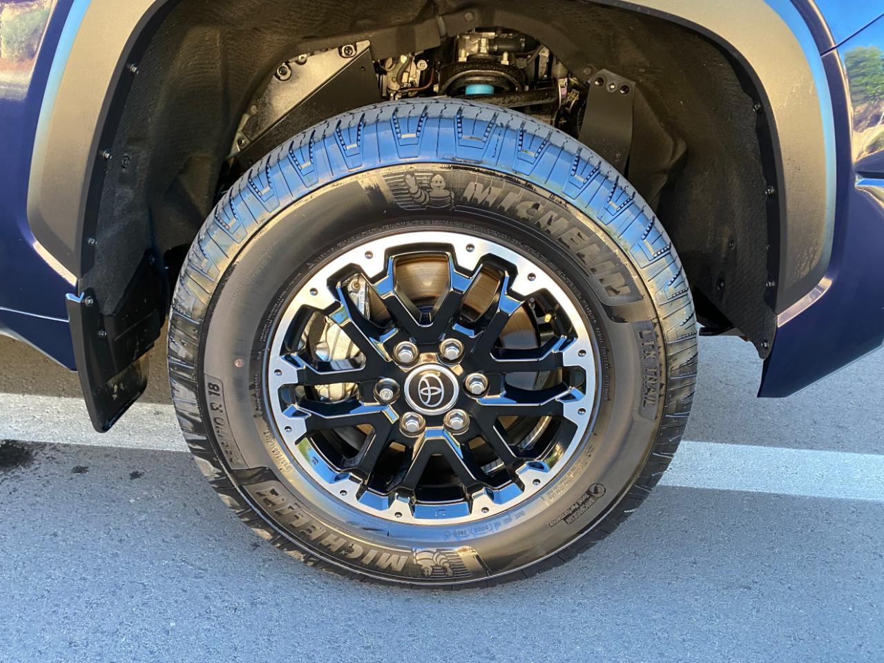 Toyota Tundra 4WD SR5 CrewMax 5.5' Bed (Natl) 2024