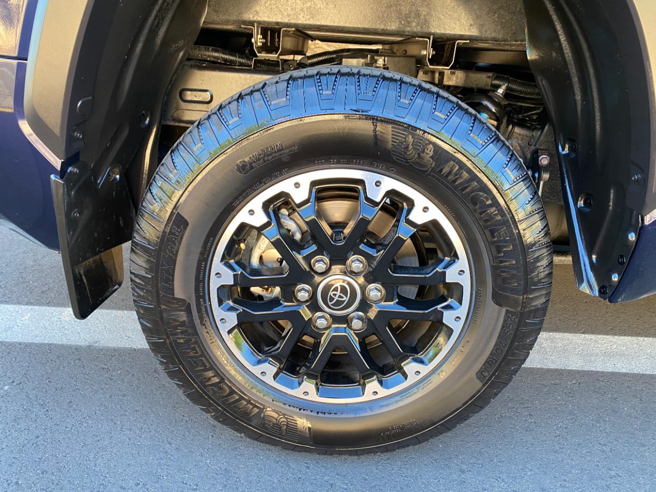 Toyota Tundra 4WD SR5 CrewMax 5.5' Bed (Natl) 2024