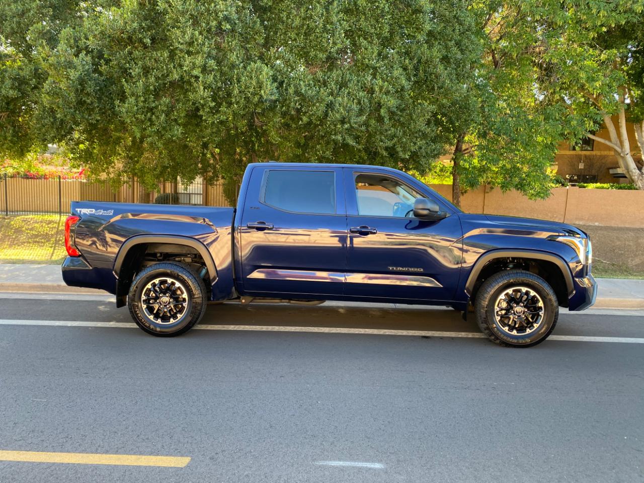 Toyota Tundra 4WD SR5 CrewMax 5.5' Bed (Natl) 2024