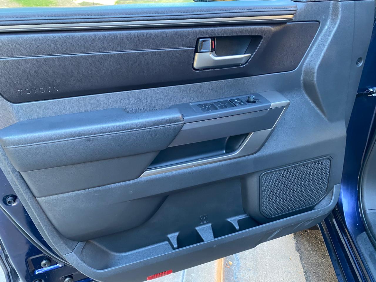 Toyota Tundra 4WD SR5 CrewMax 5.5' Bed (Natl) 2024