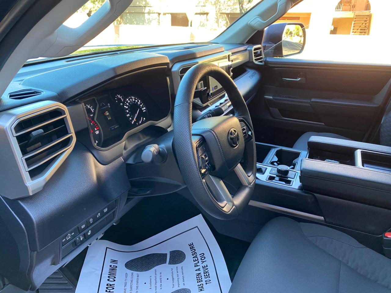 Toyota Tundra 4WD SR5 CrewMax 5.5' Bed (Natl) 2024