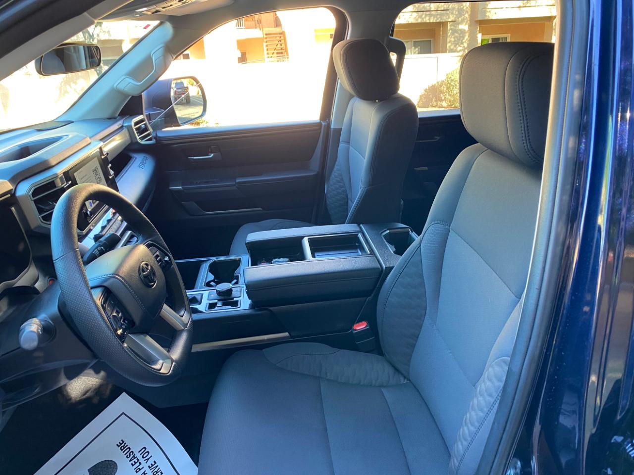 Toyota Tundra 4WD SR5 CrewMax 5.5' Bed (Natl) 2024