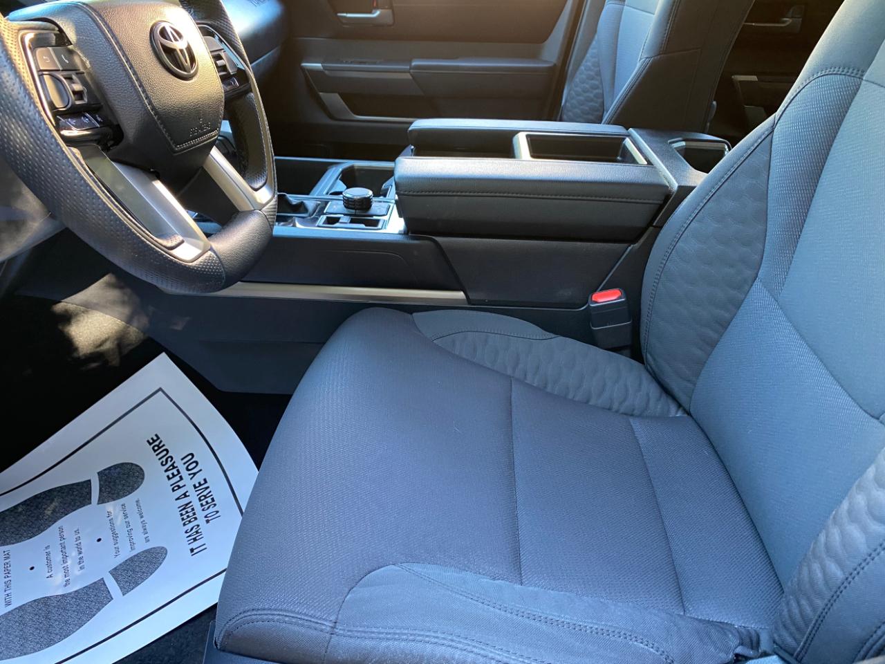 Toyota Tundra 4WD SR5 CrewMax 5.5' Bed (Natl) 2024