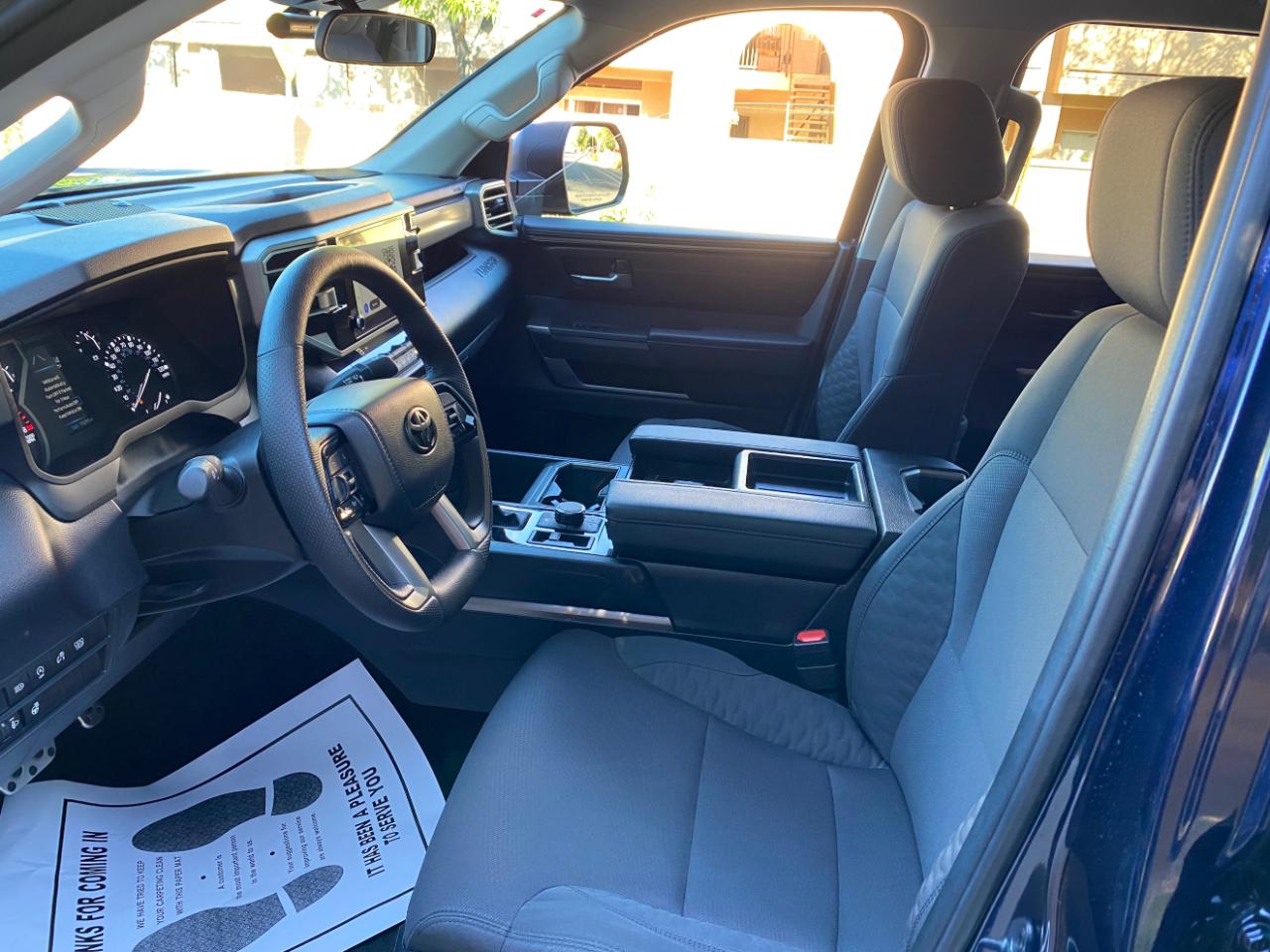 Toyota Tundra 4WD SR5 CrewMax 5.5' Bed (Natl) 2024