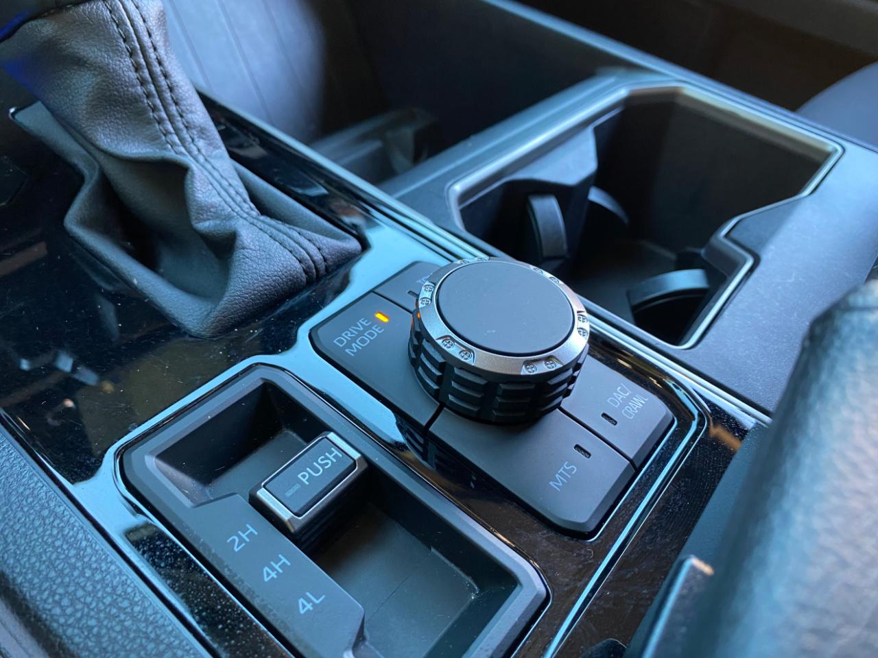 Toyota Tundra 4WD SR5 CrewMax 5.5' Bed (Natl) 2024