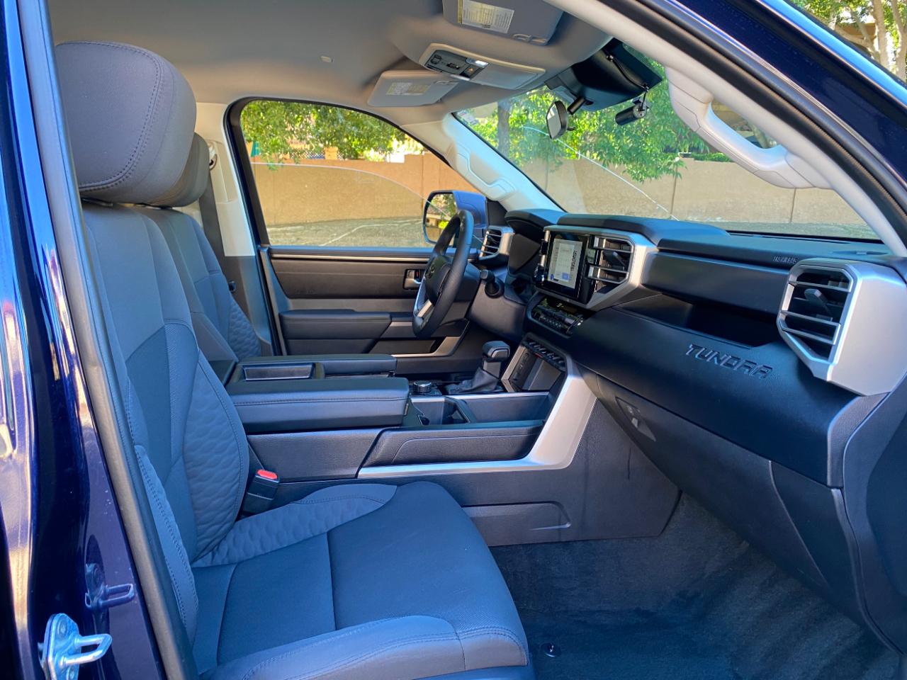 Toyota Tundra 4WD SR5 CrewMax 5.5' Bed (Natl) 2024