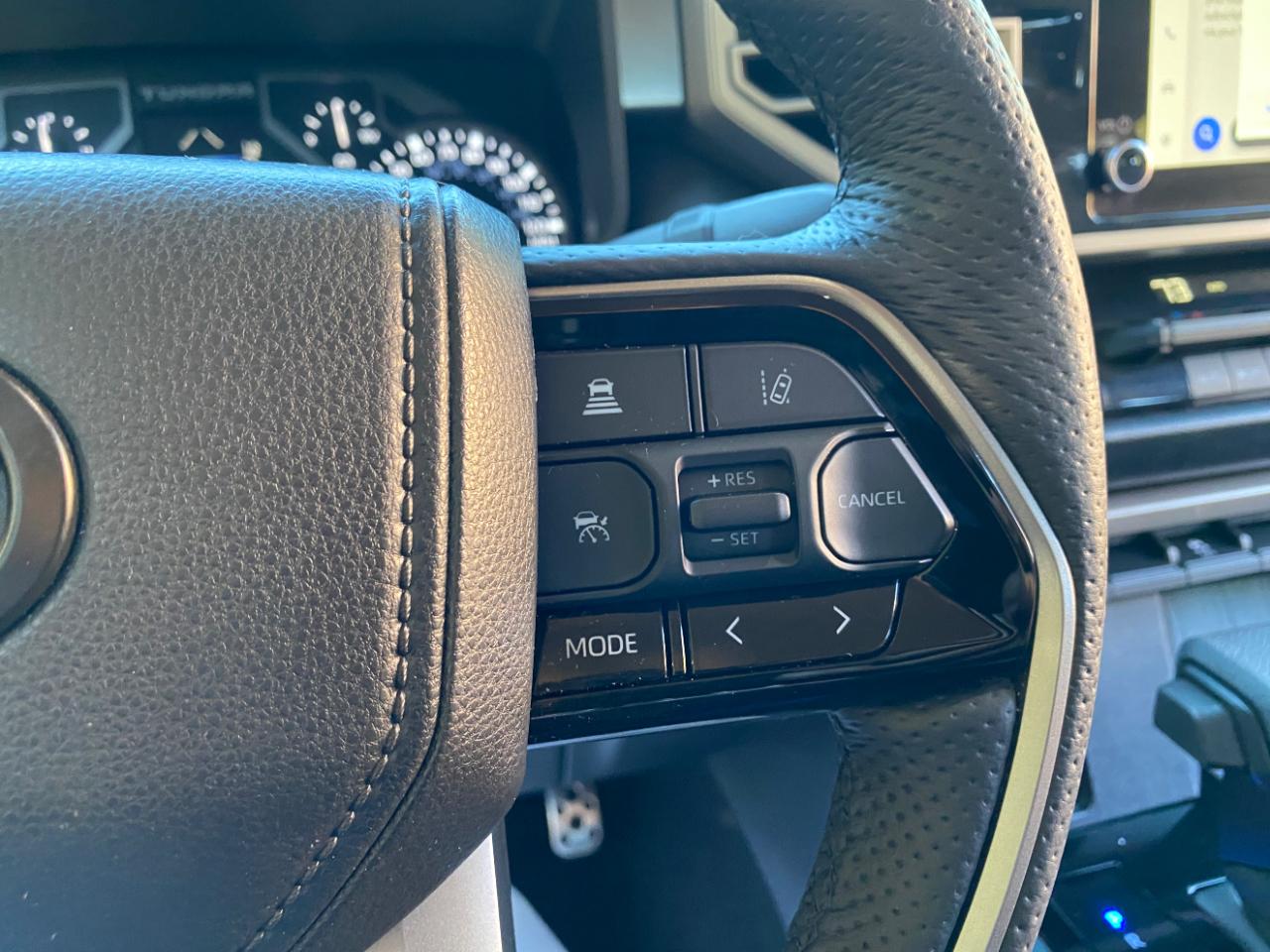 Toyota Tundra 4WD SR5 CrewMax 5.5' Bed (Natl) 2024