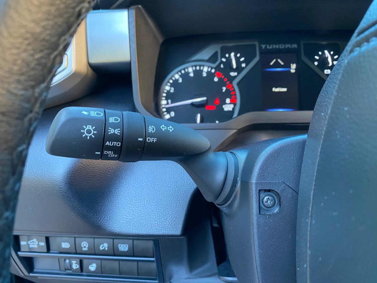 Toyota Tundra 4WD SR5 CrewMax 5.5' Bed (Natl) 2024