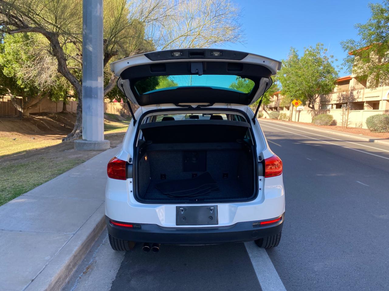 Volkswagen Tiguan 2WD 4dr Auto S 2012