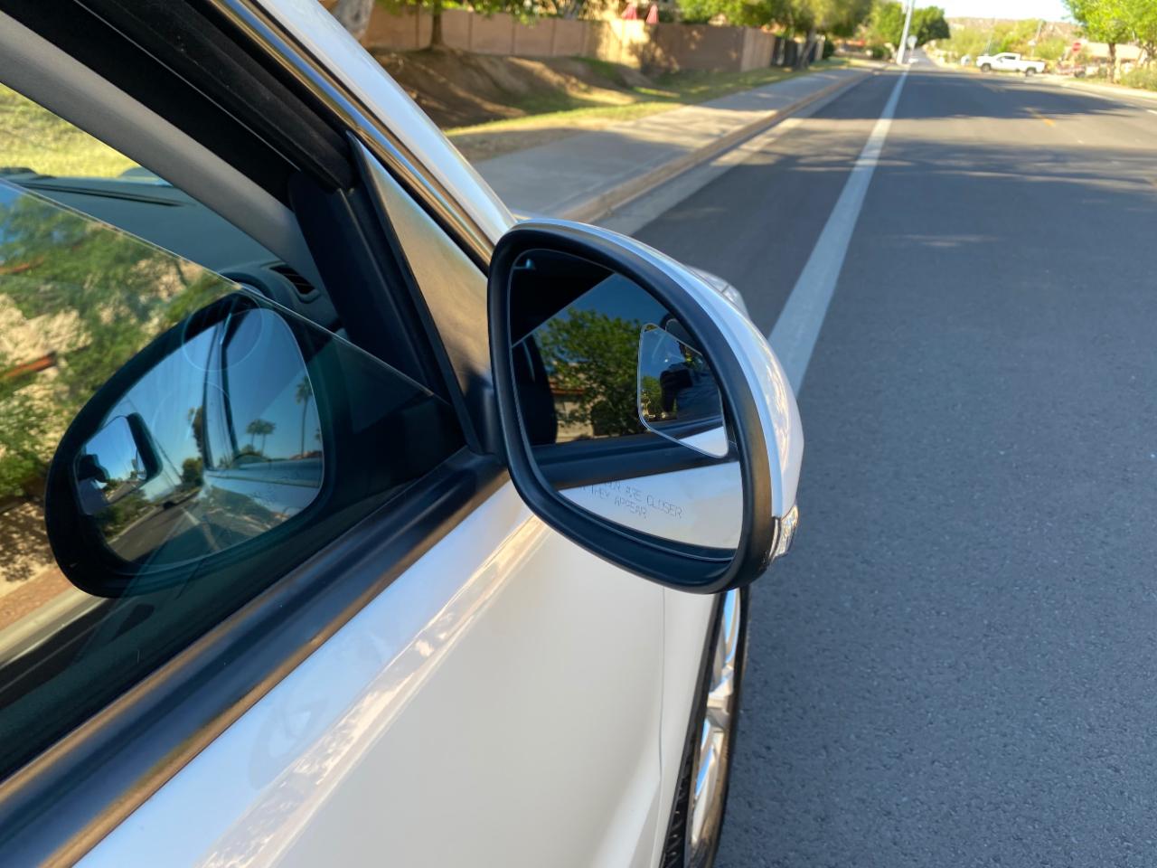 Volkswagen Tiguan 2WD 4dr Auto S 2012