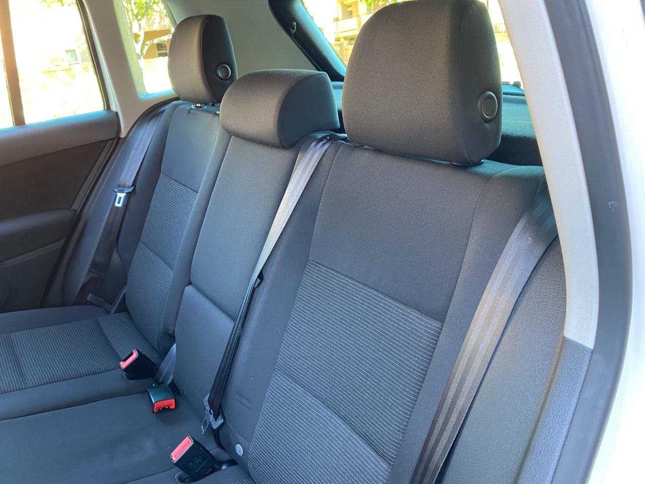 Volkswagen Tiguan 2WD 4dr Auto S 2012