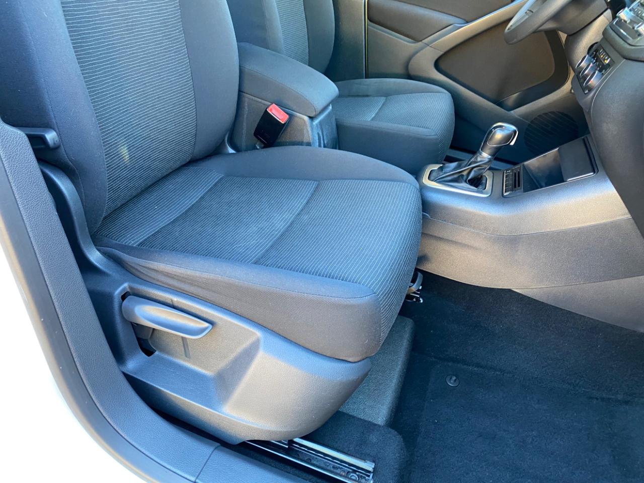 Volkswagen Tiguan 2WD 4dr Auto S 2012