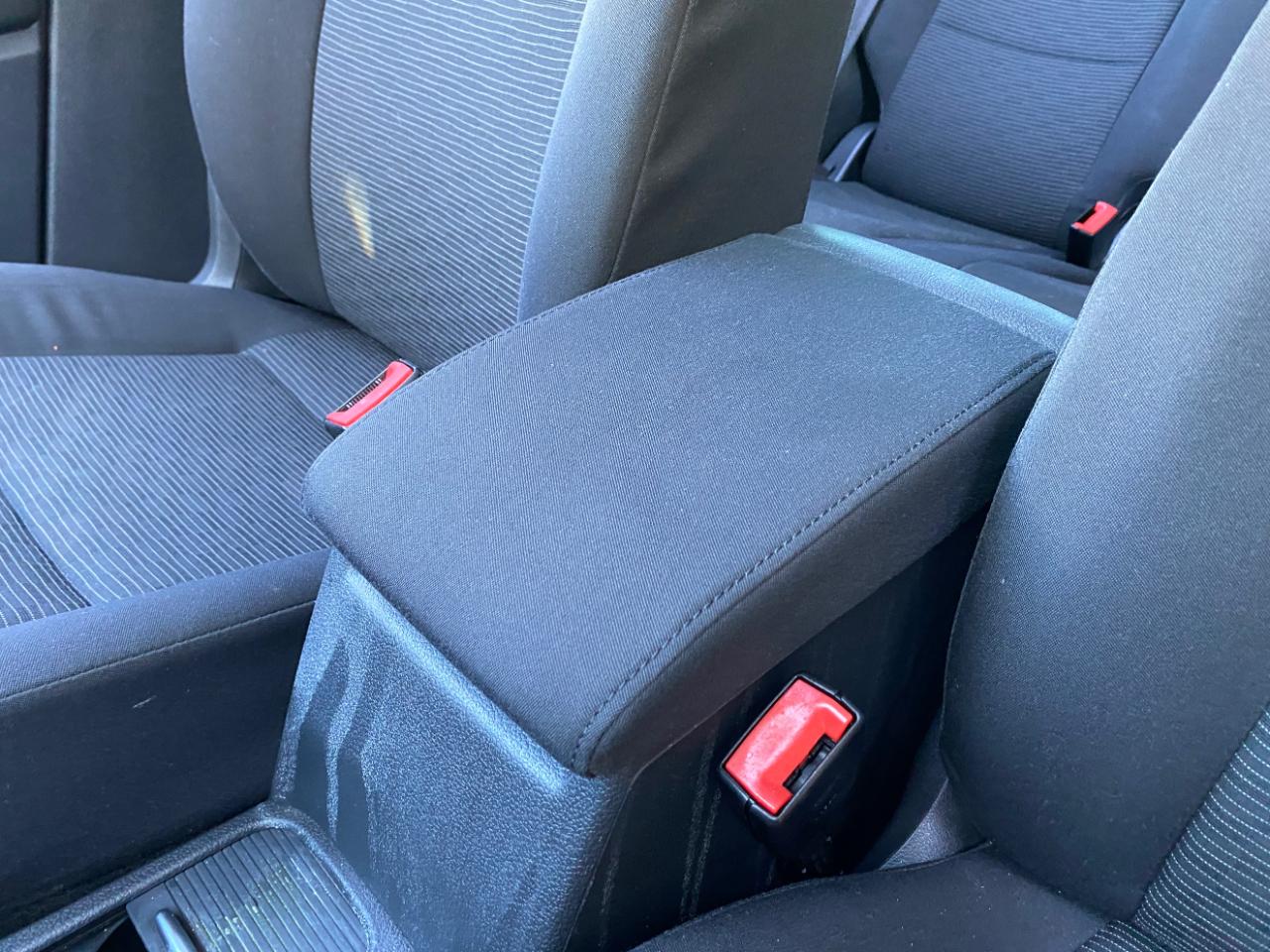 Volkswagen Tiguan 2WD 4dr Auto S 2012