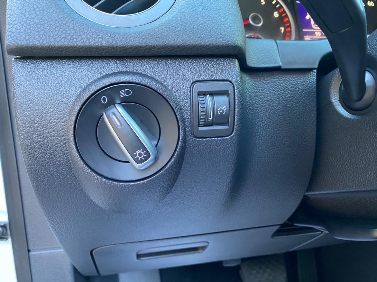 Volkswagen Tiguan 2WD 4dr Auto S 2012