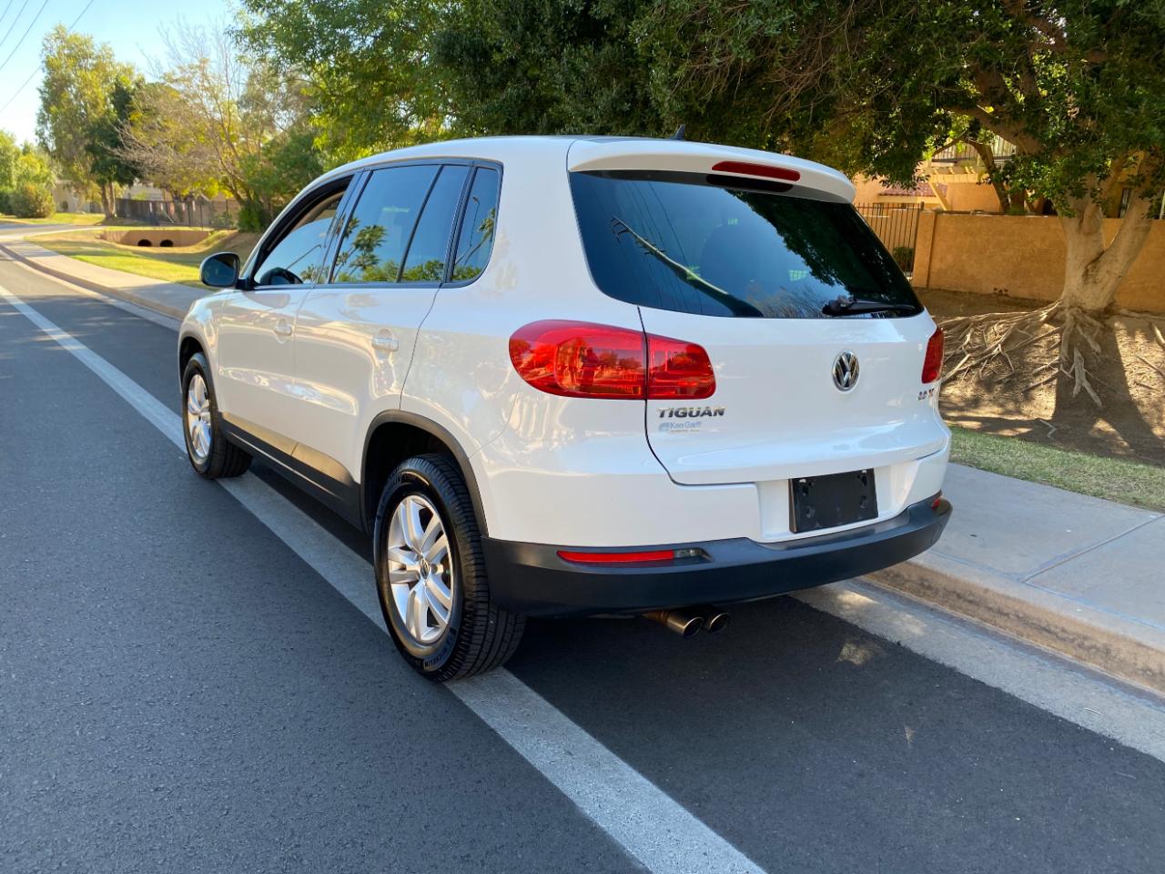 Volkswagen Tiguan 2WD 4dr Auto S 2012